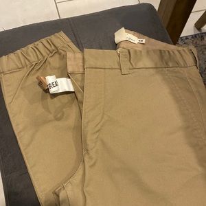 H&M Chino joggers - tan color - size 31